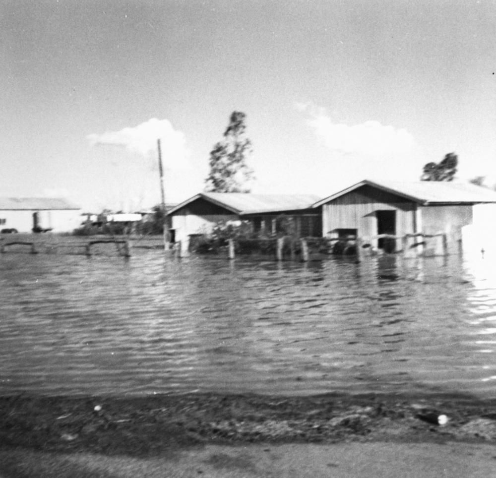Boulia during flood. John Oxley Library, State Library of Queensland Negative number: 141242'